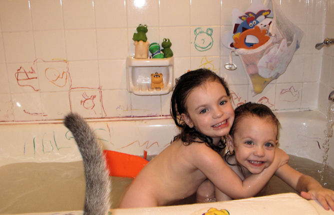 tub2.jpg.... Ella-Rose Turns 4