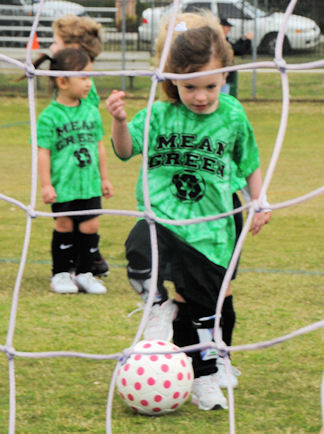 gameone2.jpg.... Ella-Rose Turns 4